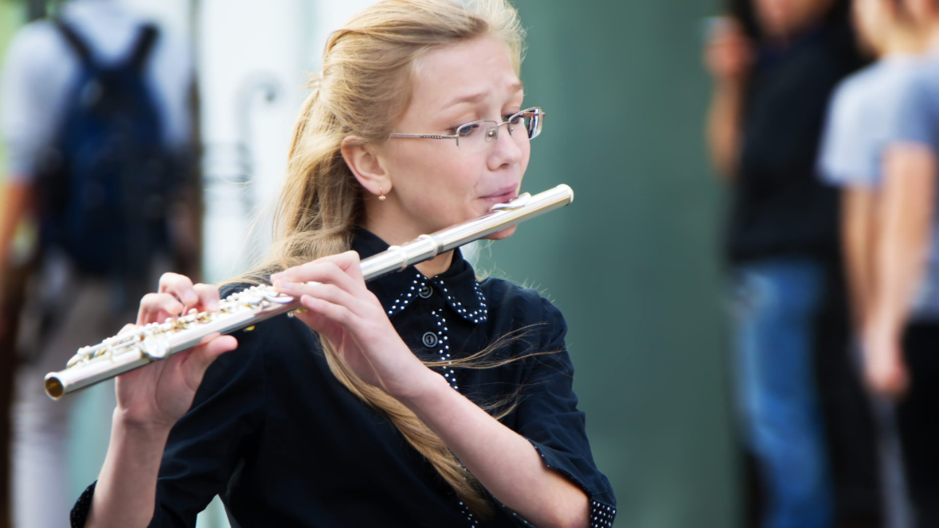 Blog post 5 advantages of learning and playing the flute as an adult (1)